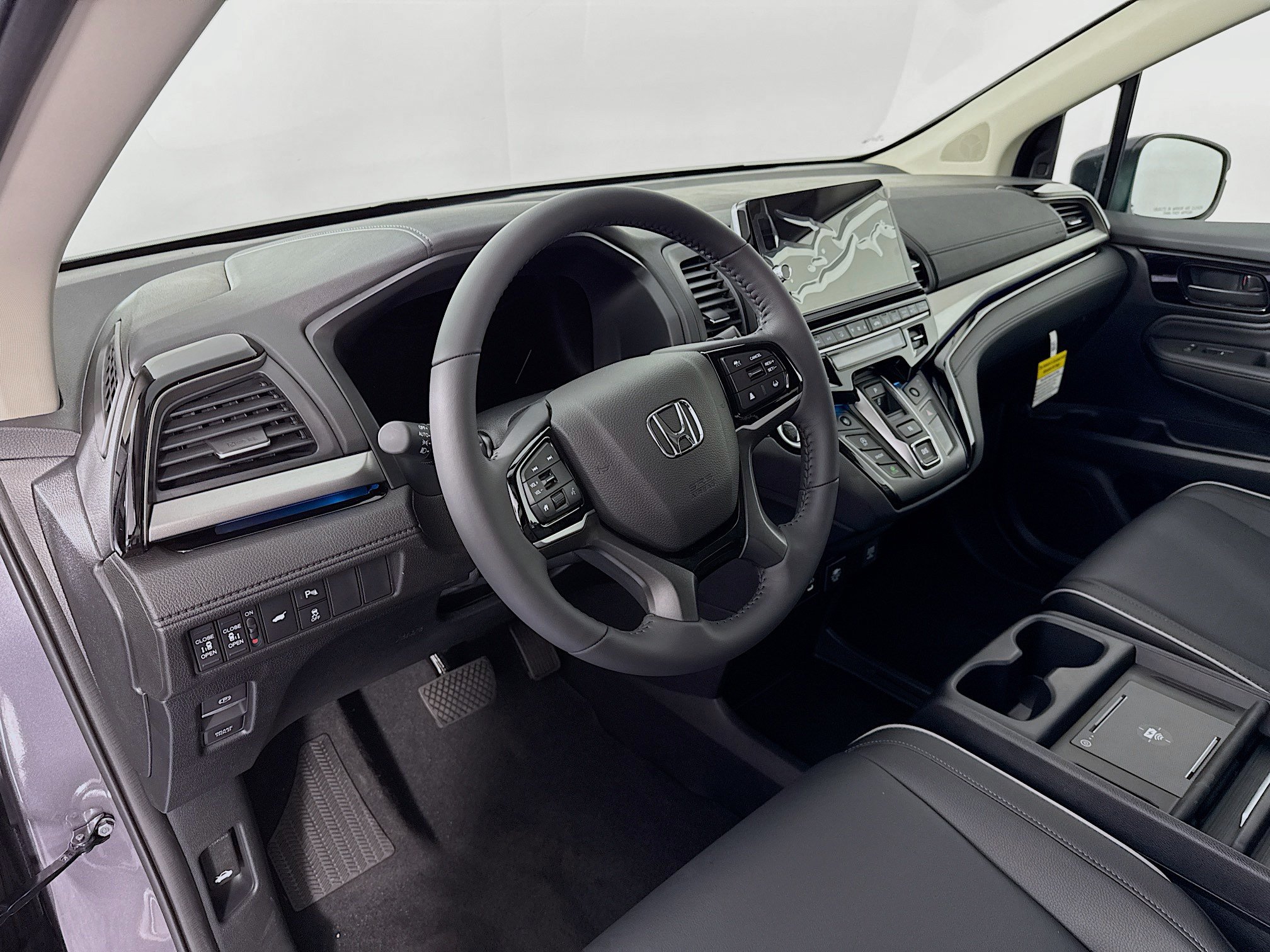 New 2026 Honda Odyssey Touring image 9