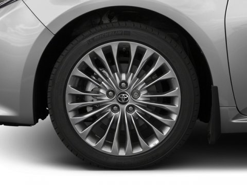 Used 2017 Toyota Avalon Limited image 12