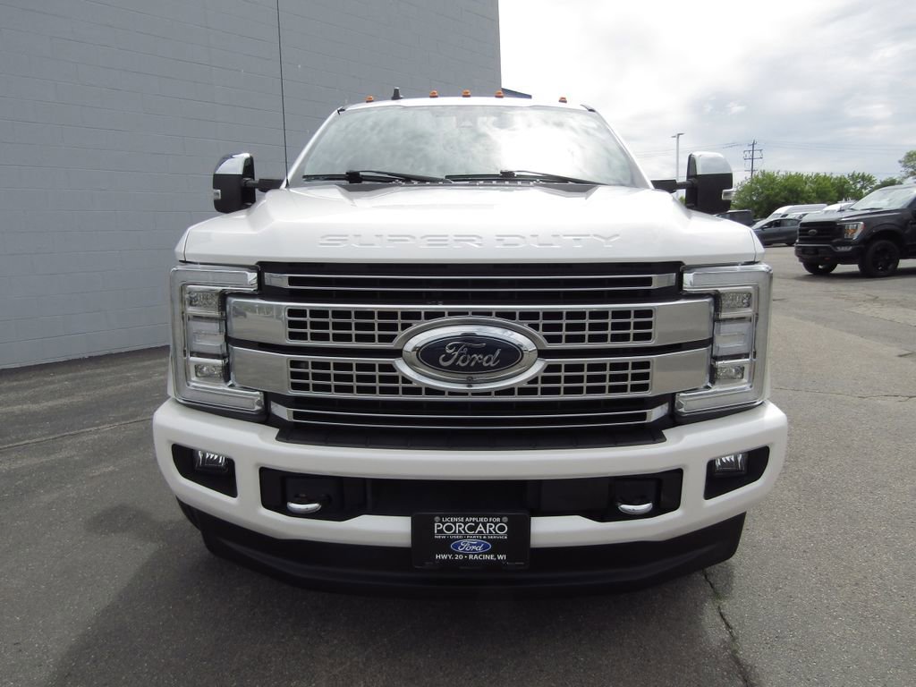Used 2019 Ford F350 Platinum w/ Platinum Ultimate Package AWD/4WD image 3