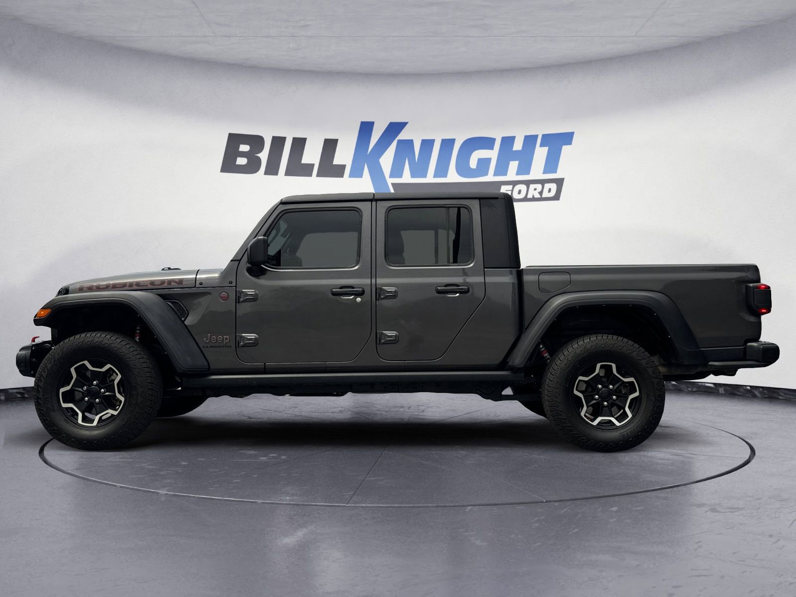 Used 2021 Jeep Gladiator Rubicon w/ Dual Top Group AWD/4WD image 2