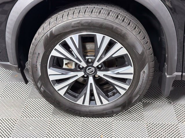 Used 2021 Nissan Rogue SV FWD image 12