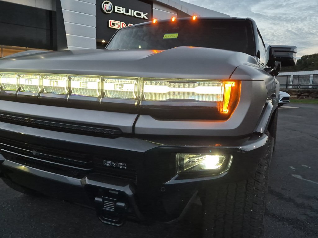 Used 2026 GMC Hummer EV 3X w/ Carbon Fiber Edition Package AWD/4WD image 2