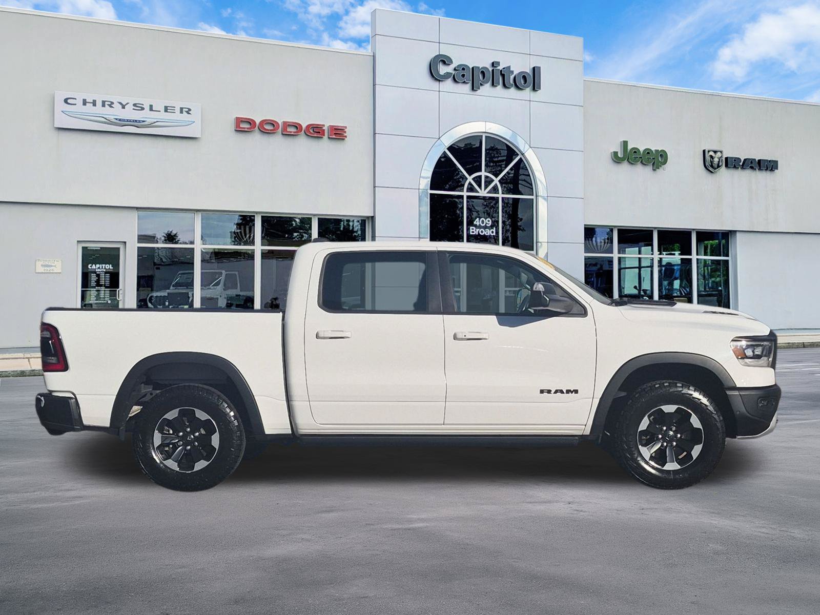 Used 2019 RAM 1500 Rebel w/ Rebel Level 2 Equipment Group AWD/4WD image 2