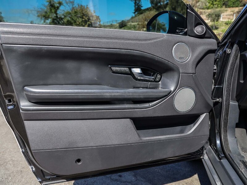 Used 2017 Land Rover Range Rover Evoque HSE Dynamic AWD/4WD image 29