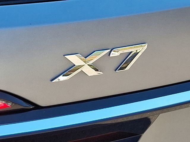 Used 2023 BMW X7 xDrive40i w/ Executive Package image 39