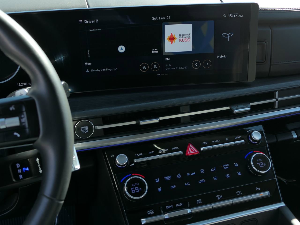 Used 2025 Hyundai Santa Fe Limited image 19