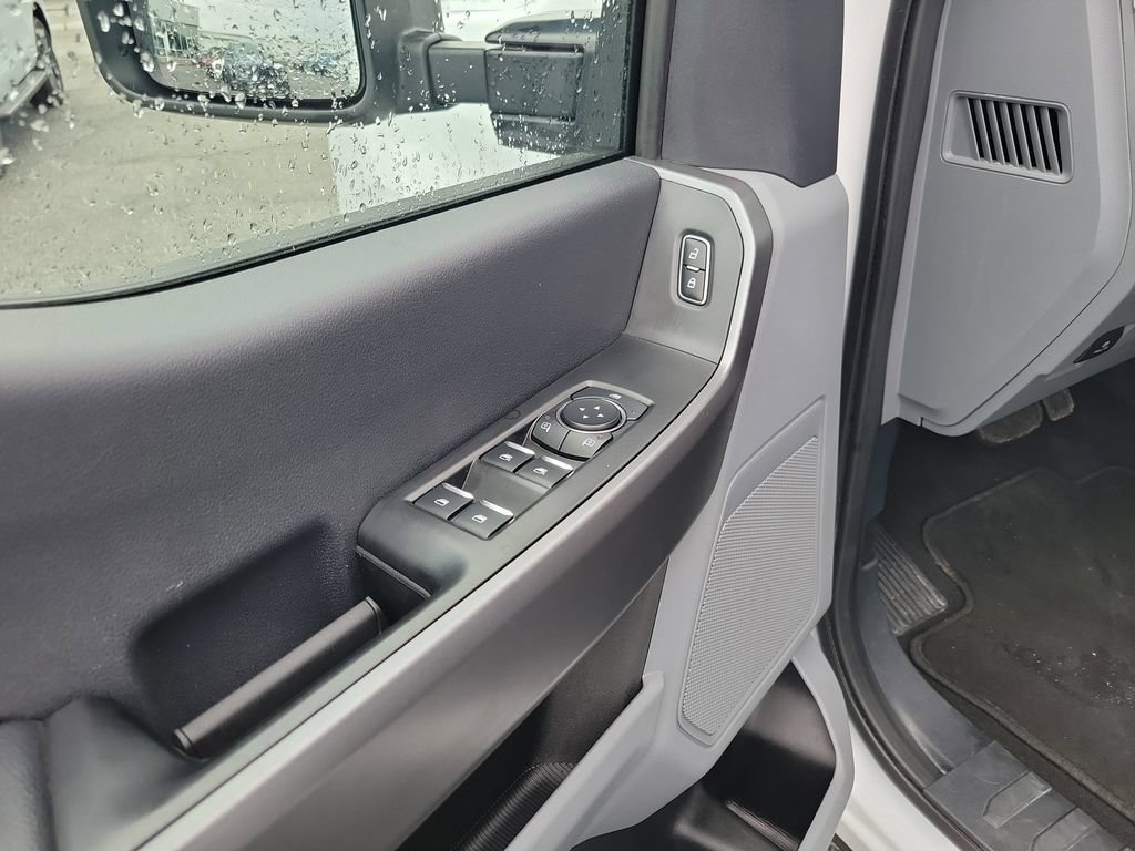 Used 2026 Ford F350 XLT AWD/4WD image 11