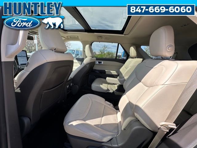 Used 2020 Ford Explorer Platinum w/ Premium Technology Package AWD/4WD image 24