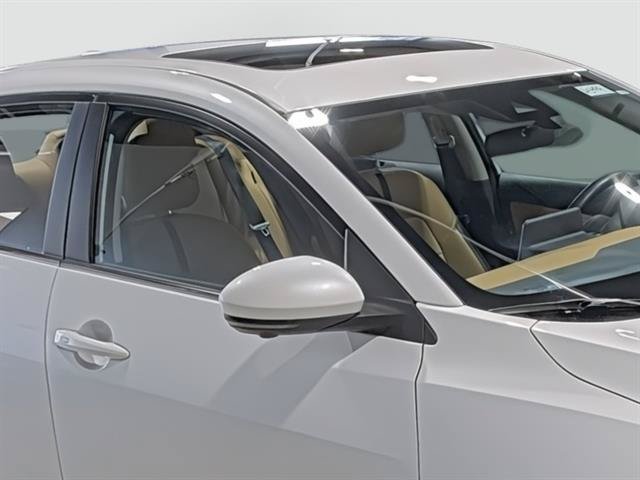 Used 2024 Nissan Sentra SV w/ SV Premium Package FWD image 16