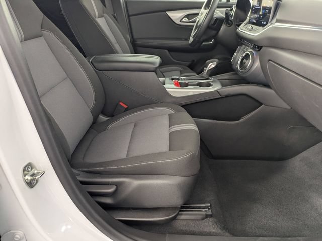 Certified 2025 Chevrolet Blazer LT FWD image 36