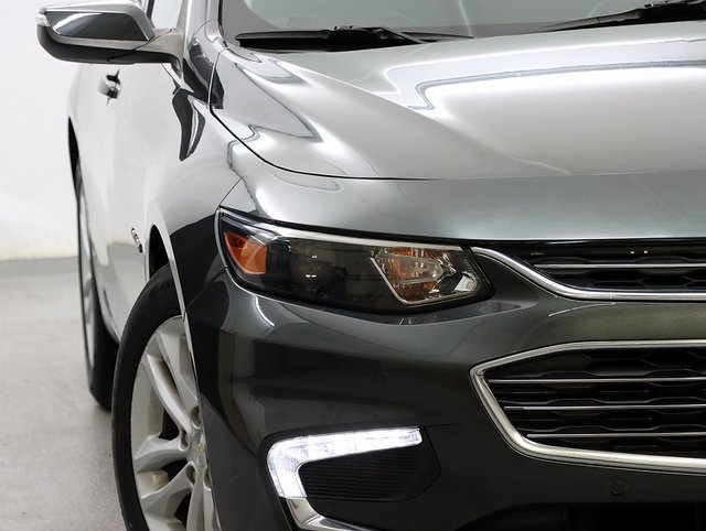 Used 2016 Chevrolet Malibu LT w/ Leather Package image 4