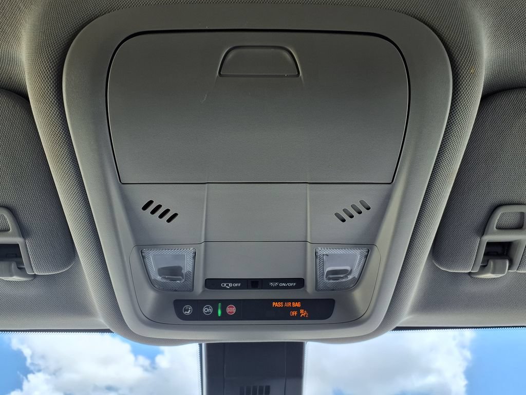 Used 2024 Chevrolet Equinox LT FWD image 25
