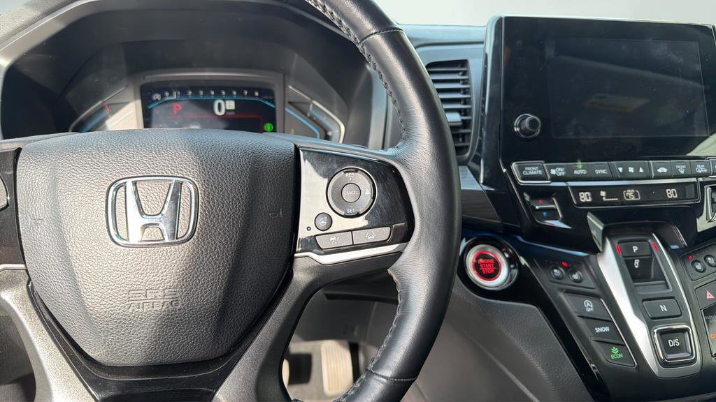 Used 2023 Honda Odyssey Elite image 32