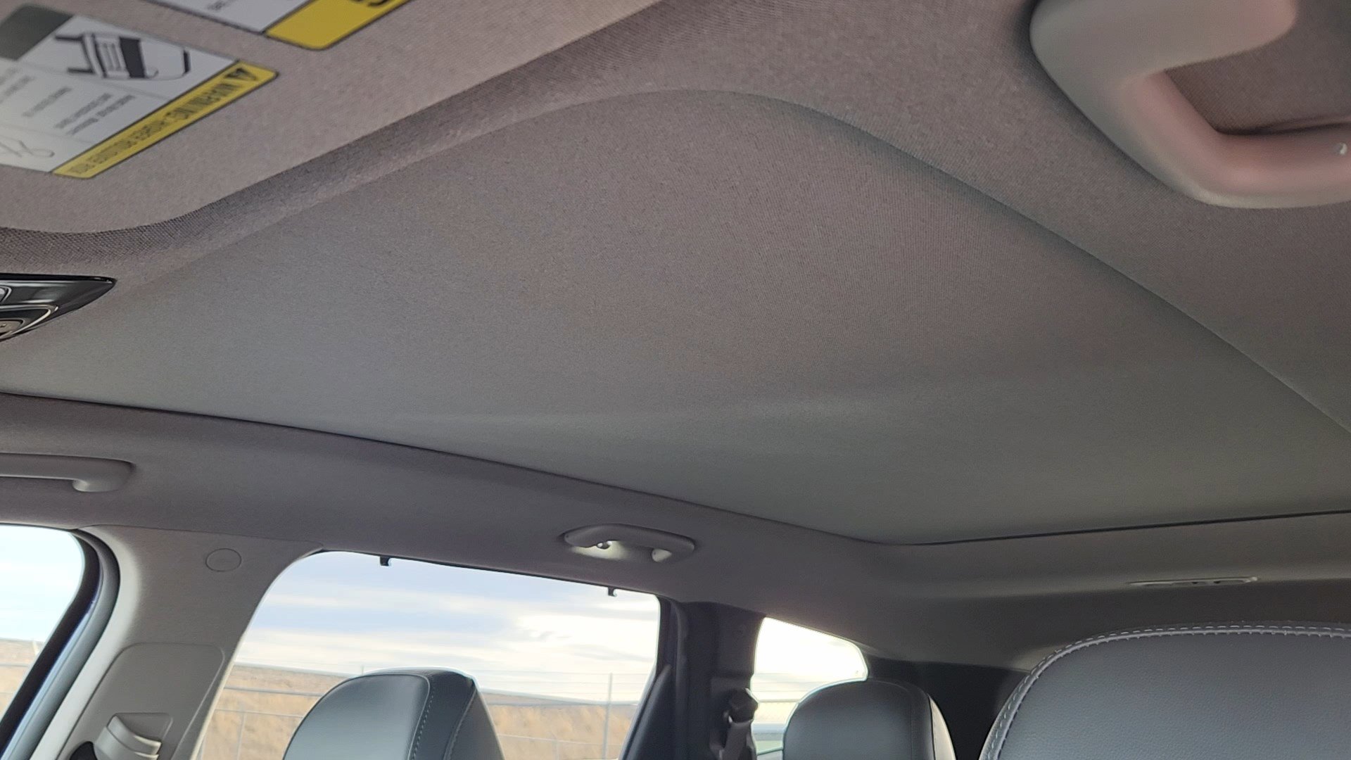 Used 2023 Hyundai Santa Fe Limited image 11