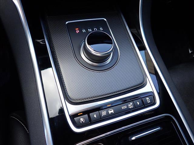 Used 2017 Jaguar XF S AWD/4WD image 16