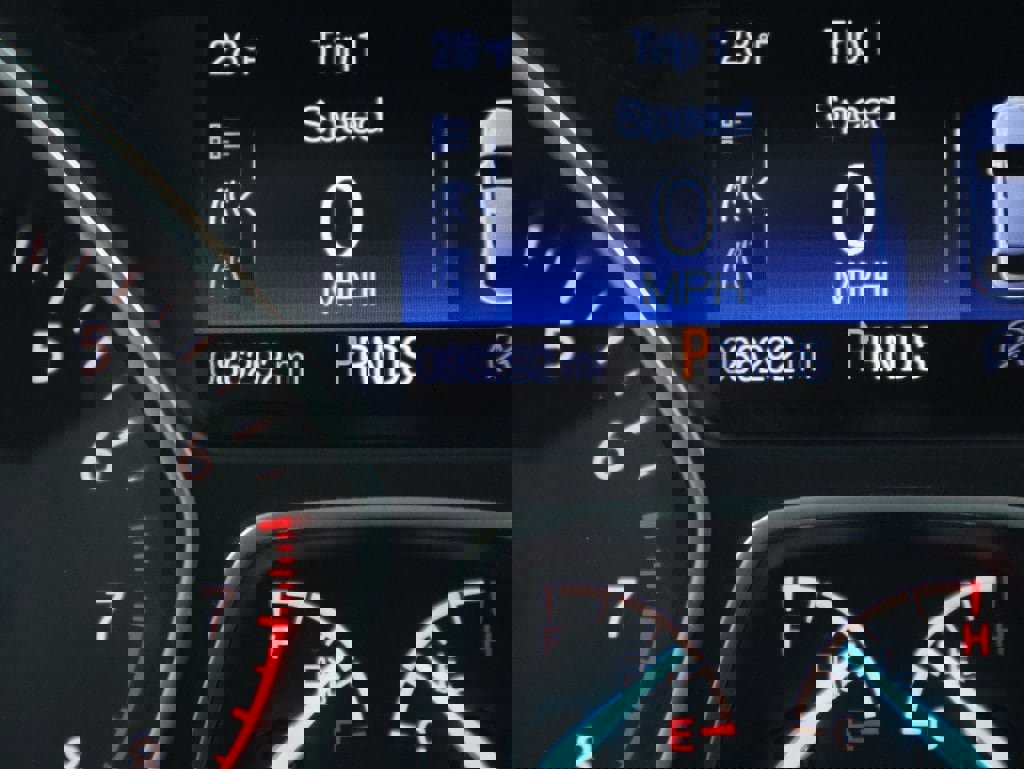 Used 2019 Ford Escape Titanium image 31