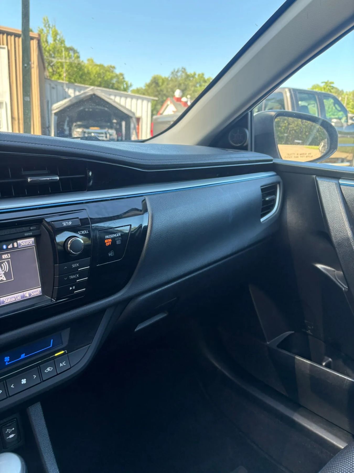 Used 2015 Toyota Corolla S FWD image 20