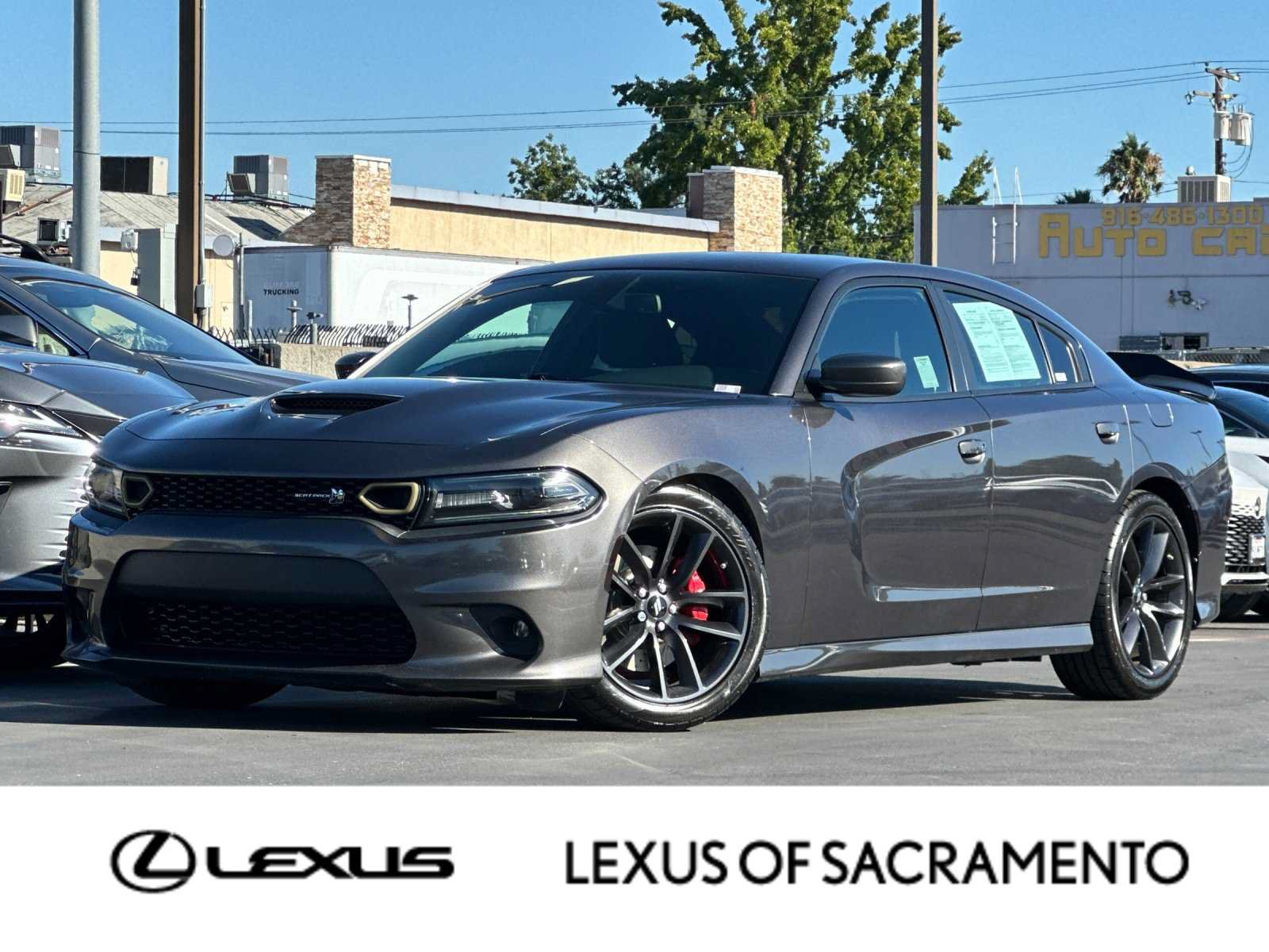 Used 2019 Dodge Charger Scat Pack RWD image 1