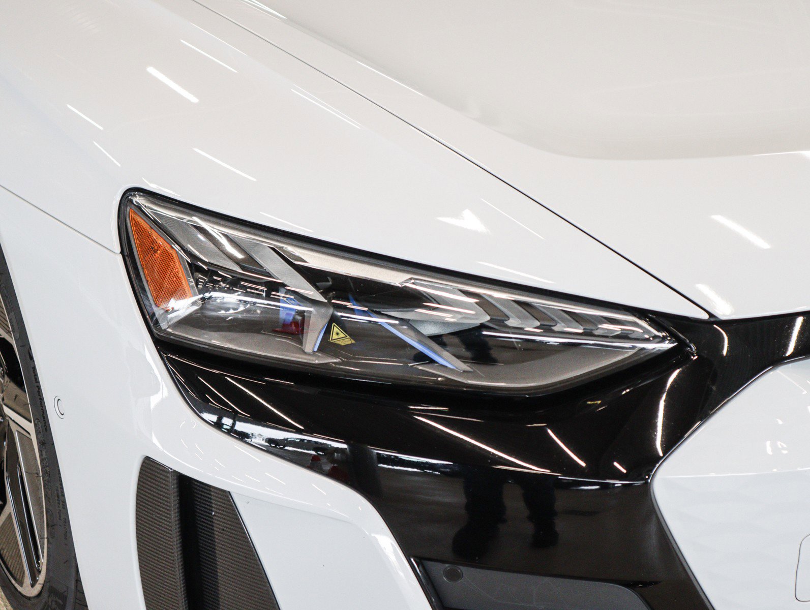 Used 2024 Audi RS e-tron GT w/ Carbon Performance Package image 29