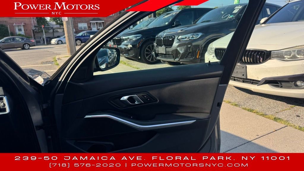 Used 2024 BMW 330i xDrive Sedan w/ Convenience Package image 12