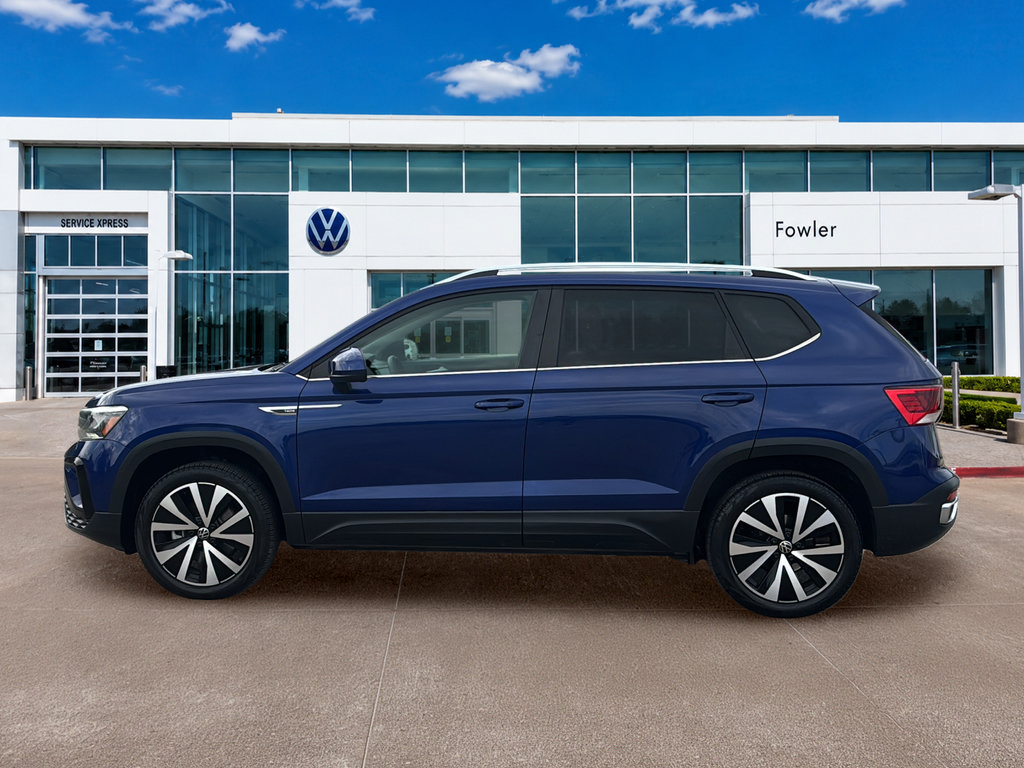 Used 2023 Volkswagen Taos SE FWD image 8