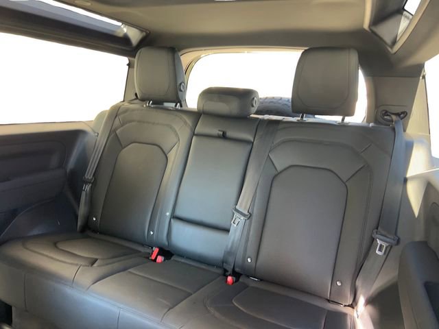 Used 2023 Land Rover Defender 90 S image 10