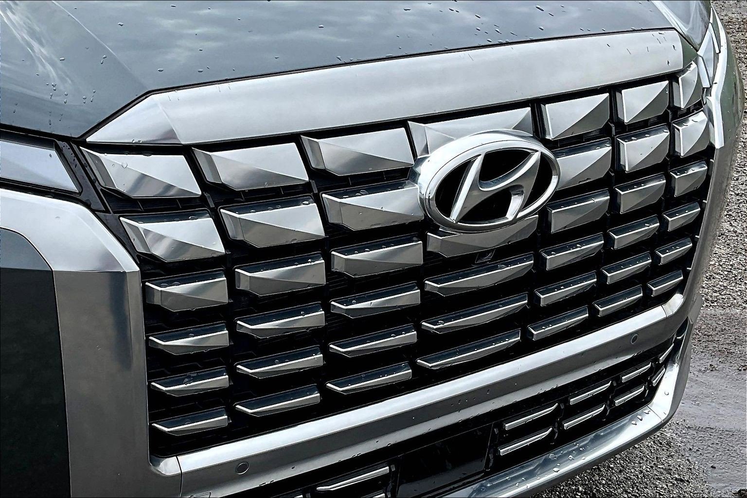 Used 2023 Hyundai Palisade Calligraphy image 32