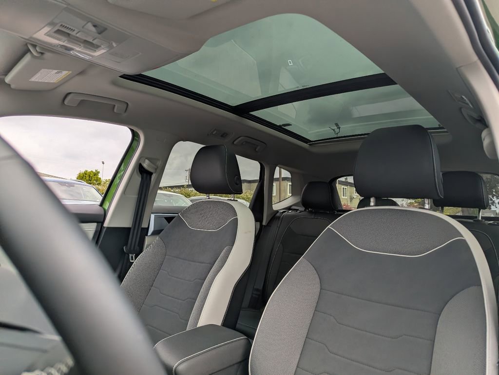 New 2026 Volkswagen Taos SE AWD/4WD image 22