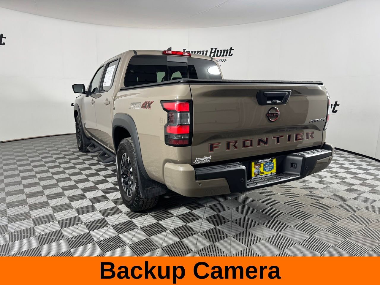 Used 2023 Nissan Frontier PRO-4X w/ Pro Convenience Package image 8