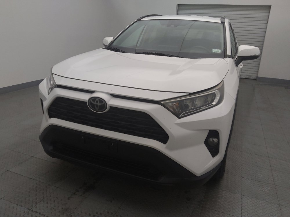 Used 2020 Toyota RAV4 XLE image 15