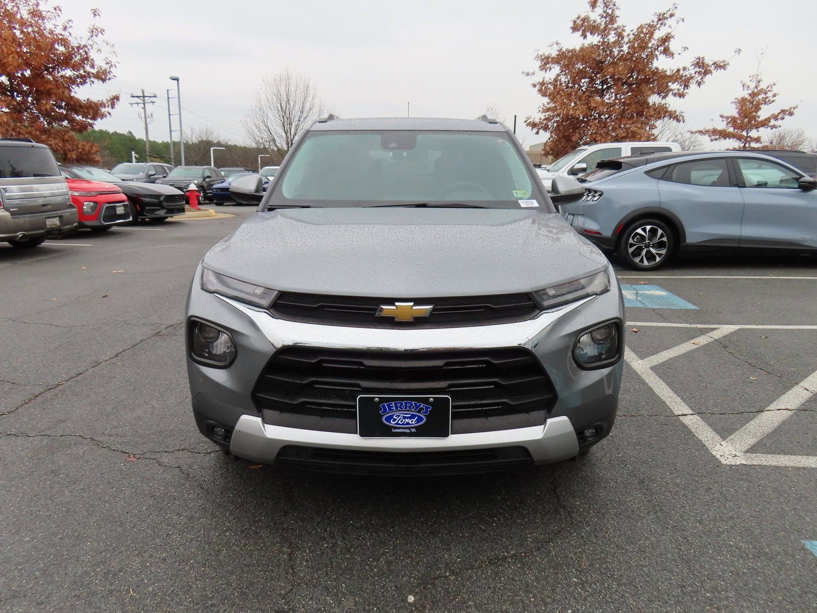 Used 2023 Chevrolet TrailBlazer LT image 2