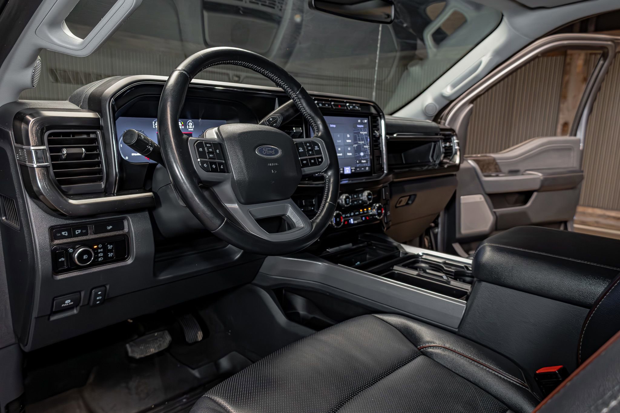 Used 2024 Ford F450 Lariat w/ FX4 Off-Road Package image 14