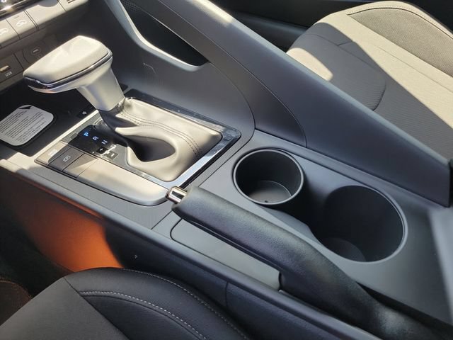 New 2026 Hyundai Elantra Sport FWD image 16