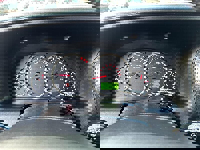 Used 2005 MAZDA Tribute s w/ Package 3 image 17