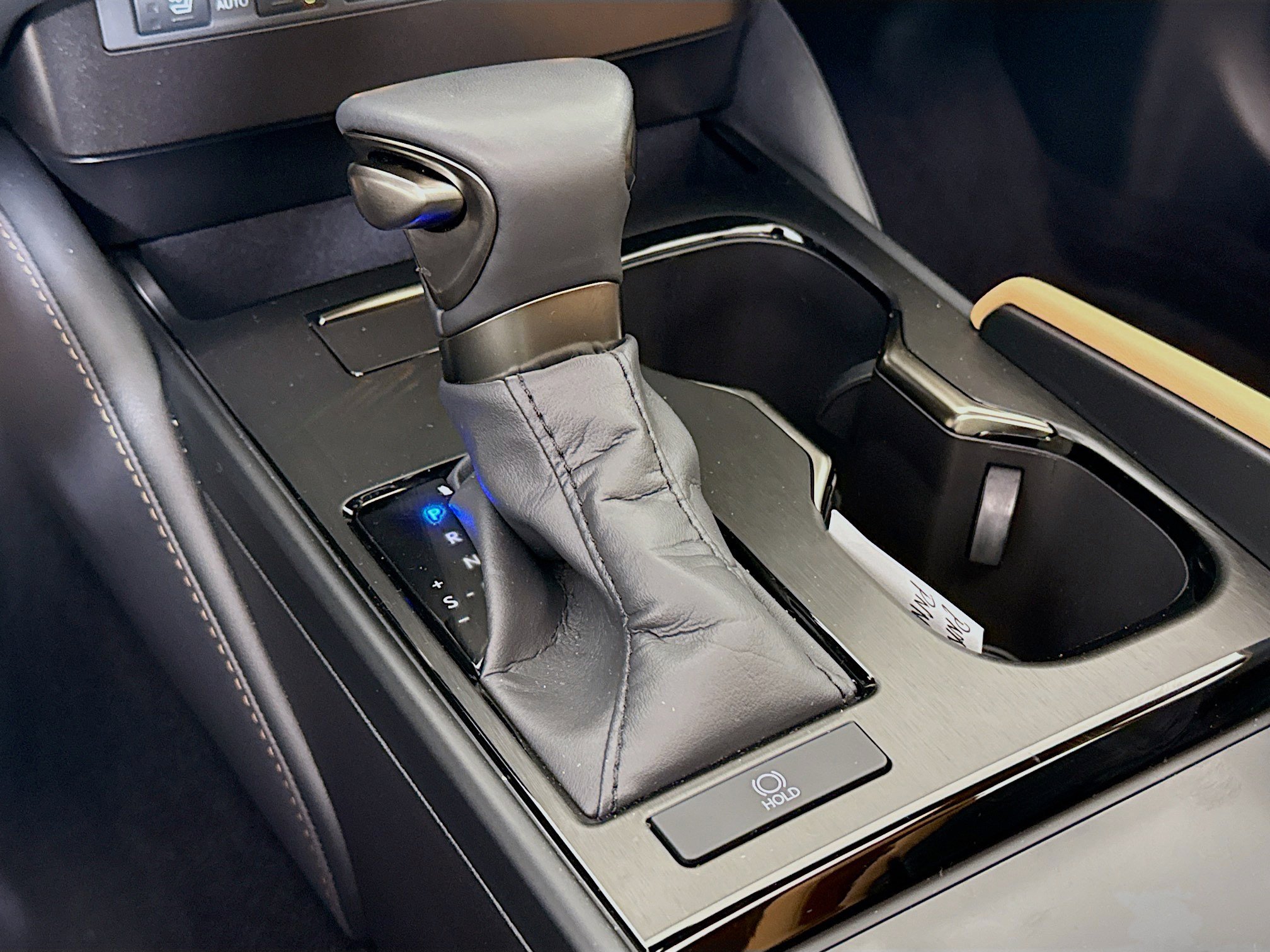 Certified 2024 Lexus ES 350 w/ Premium Package image 18