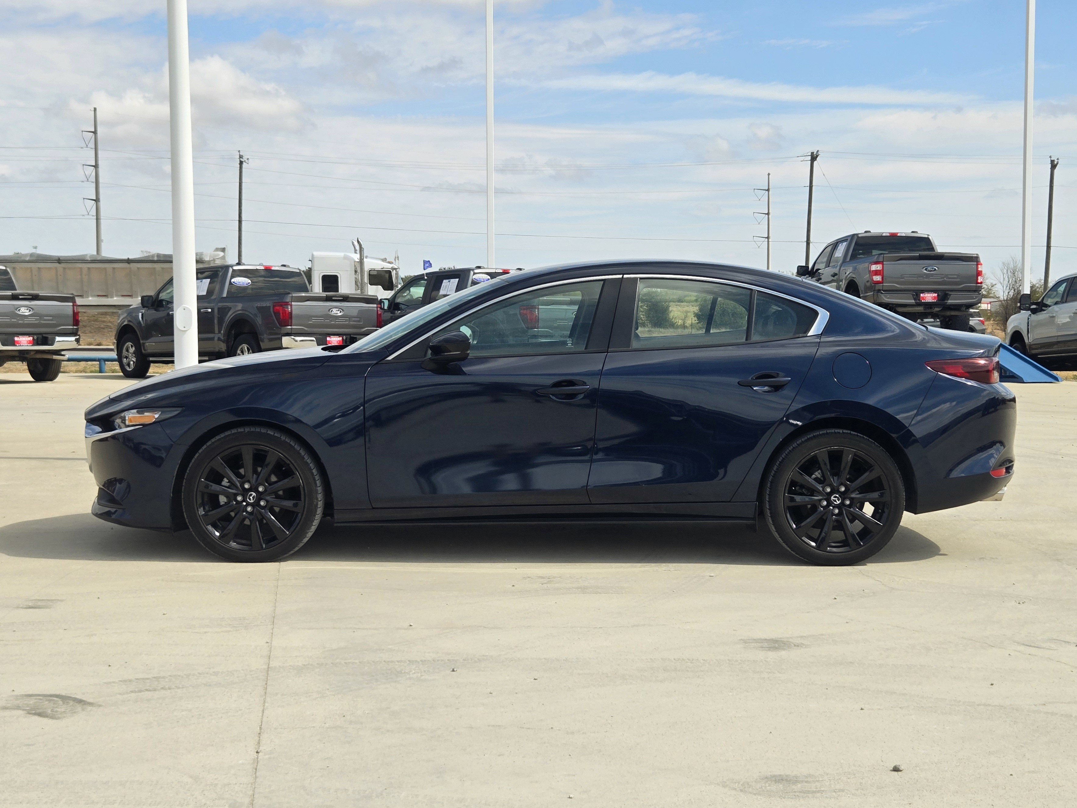 Used 2024 MAZDA MAZDA3 s FWD image 4