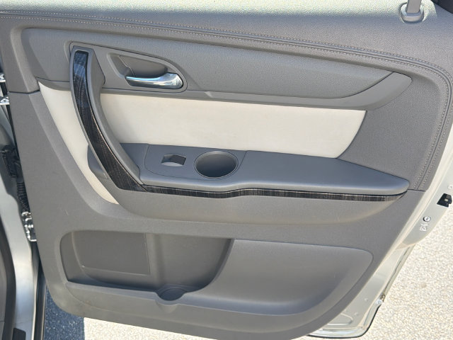 Used 2014 GMC Acadia SLT FWD image 18