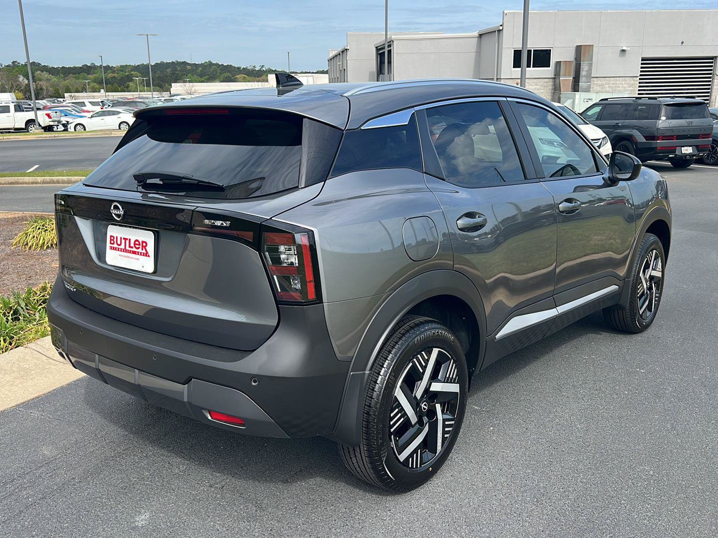 New 2026 Nissan Kicks SV FWD image 6