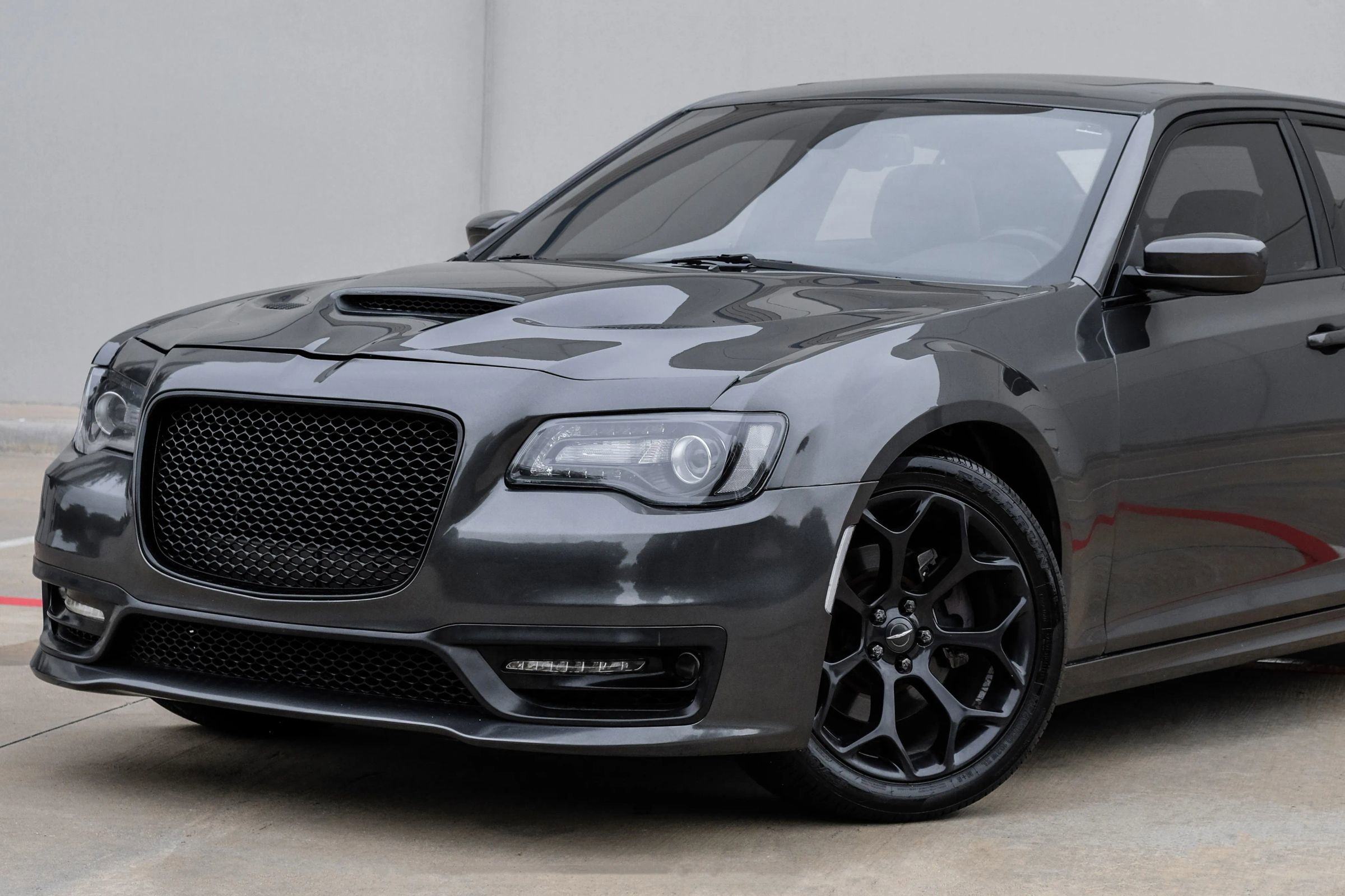Used 2020 Chrysler 300 S RWD image 10