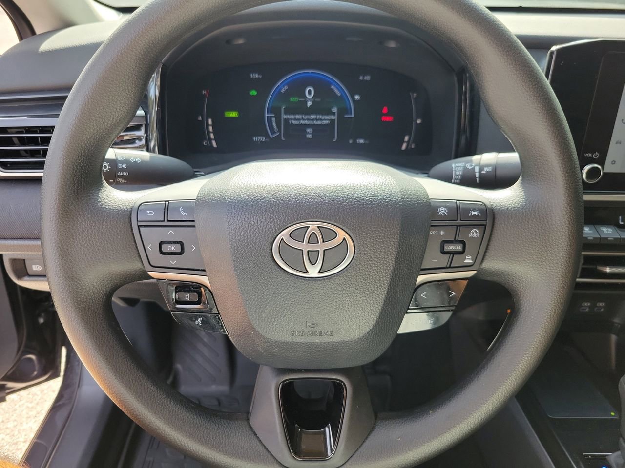Used 2026 Toyota Camry LE w/ Convenience Package FWD image 19