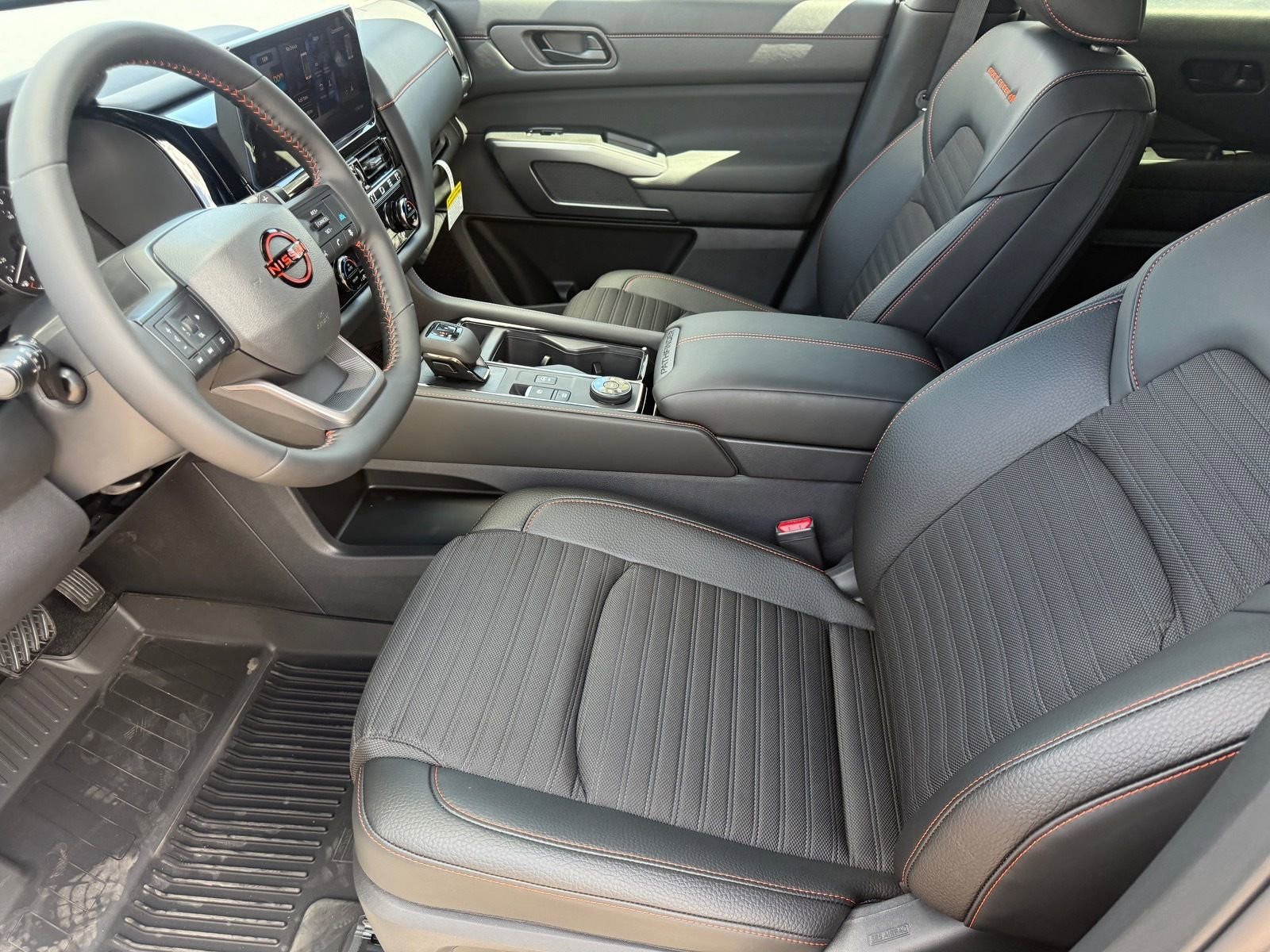 New 2026 Nissan Pathfinder Rock Creek image 16