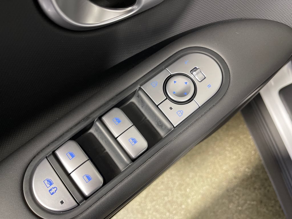 Certified 2024 Hyundai Ioniq 5 SEL RWD image 18