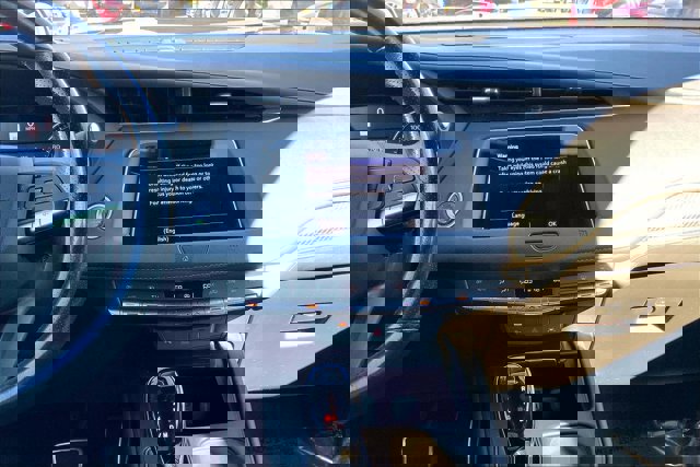 Used 2020 Cadillac XT4 Sport w/ Driver Awareness Package image 5