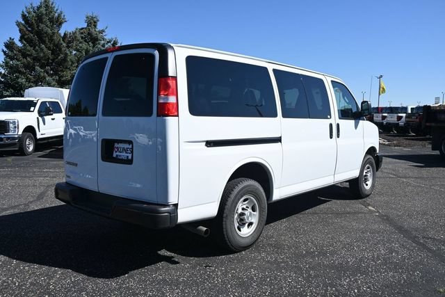 Used 2023 Chevrolet Express 3500 LS RWD image 5