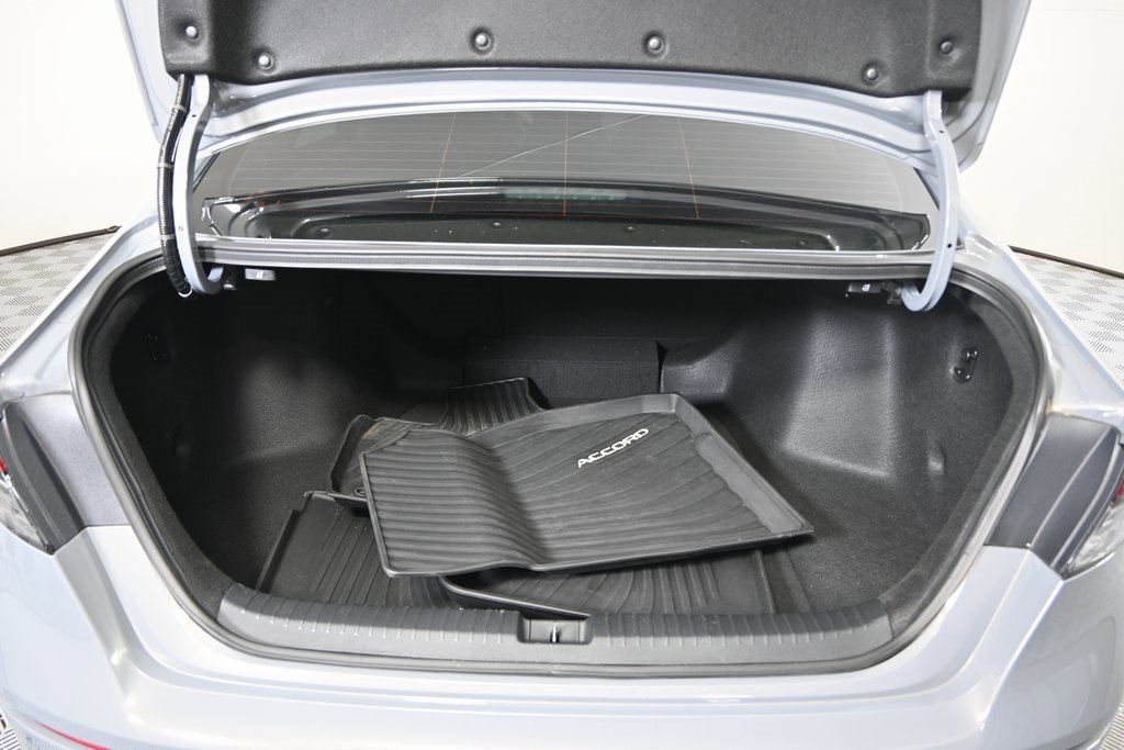 Used 2025 Honda Accord Touring image 16