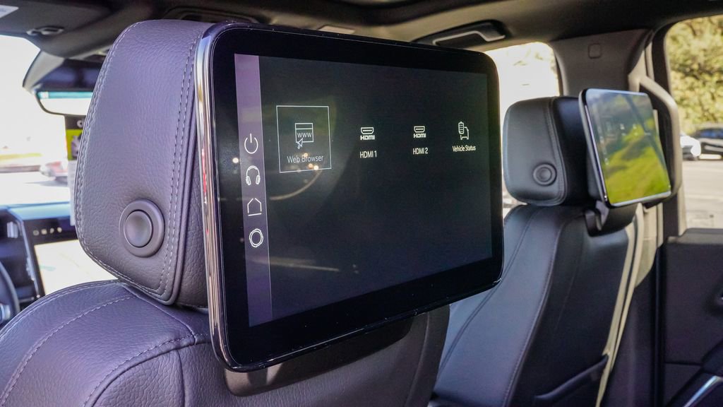 New 2026 GMC Yukon XL Denali w/ Advanced Technology Package image 14