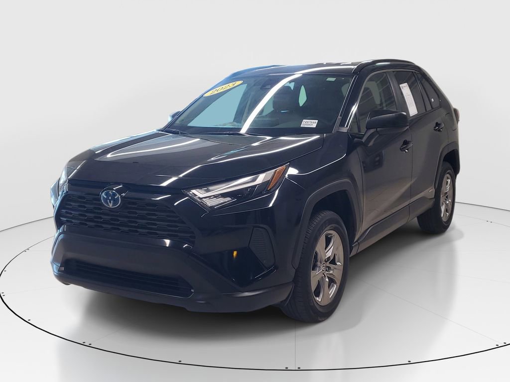 Certified 2023 Toyota RAV4 LE image 3
