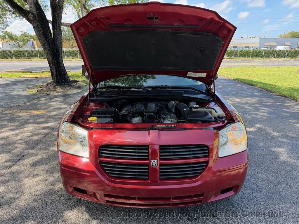 Used 2005 Dodge Magnum SE RWD image 73