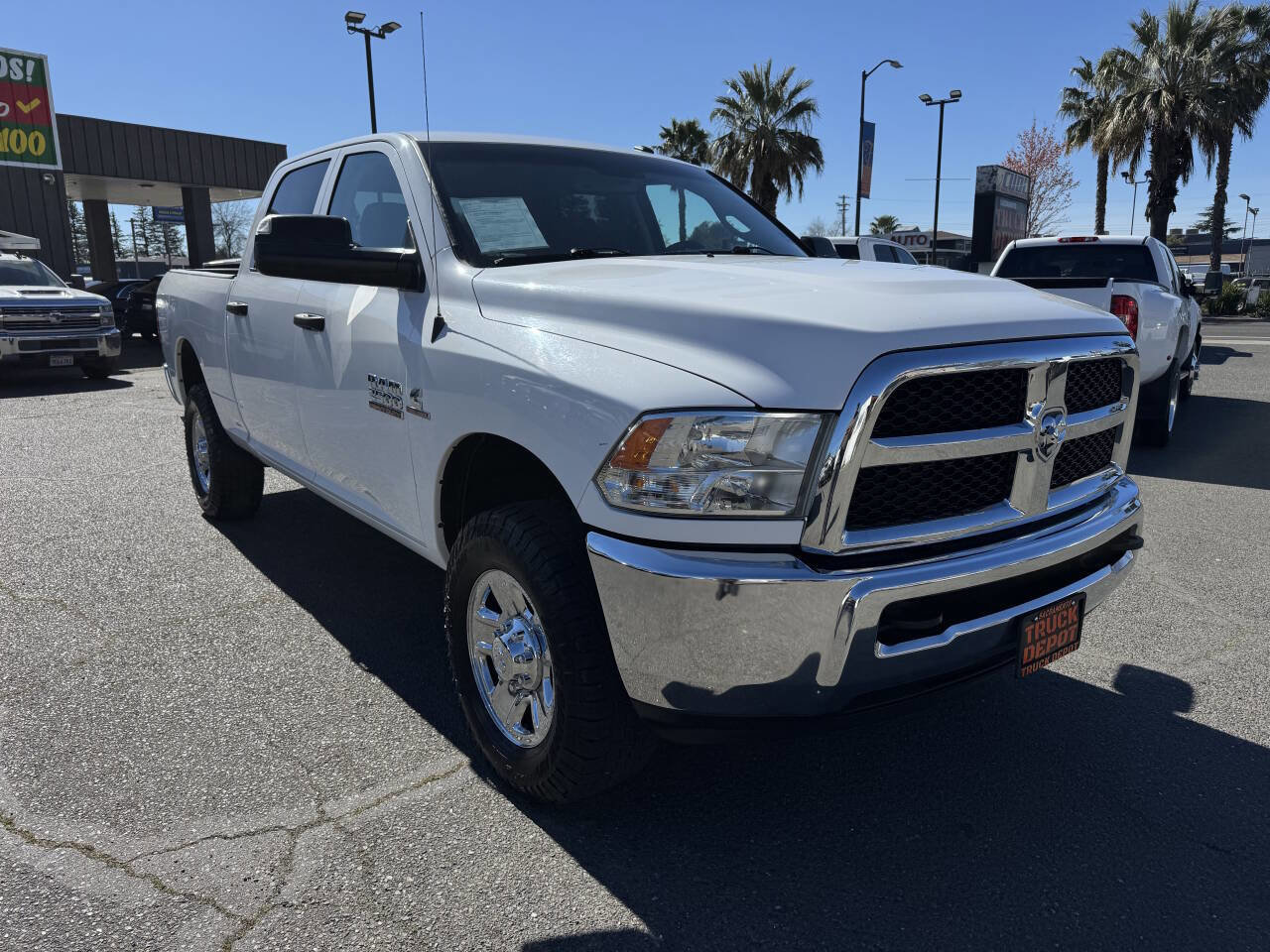 Used 2018 RAM 2500 Tradesman w/ Chrome Appearance Group AWD/4WD image 23