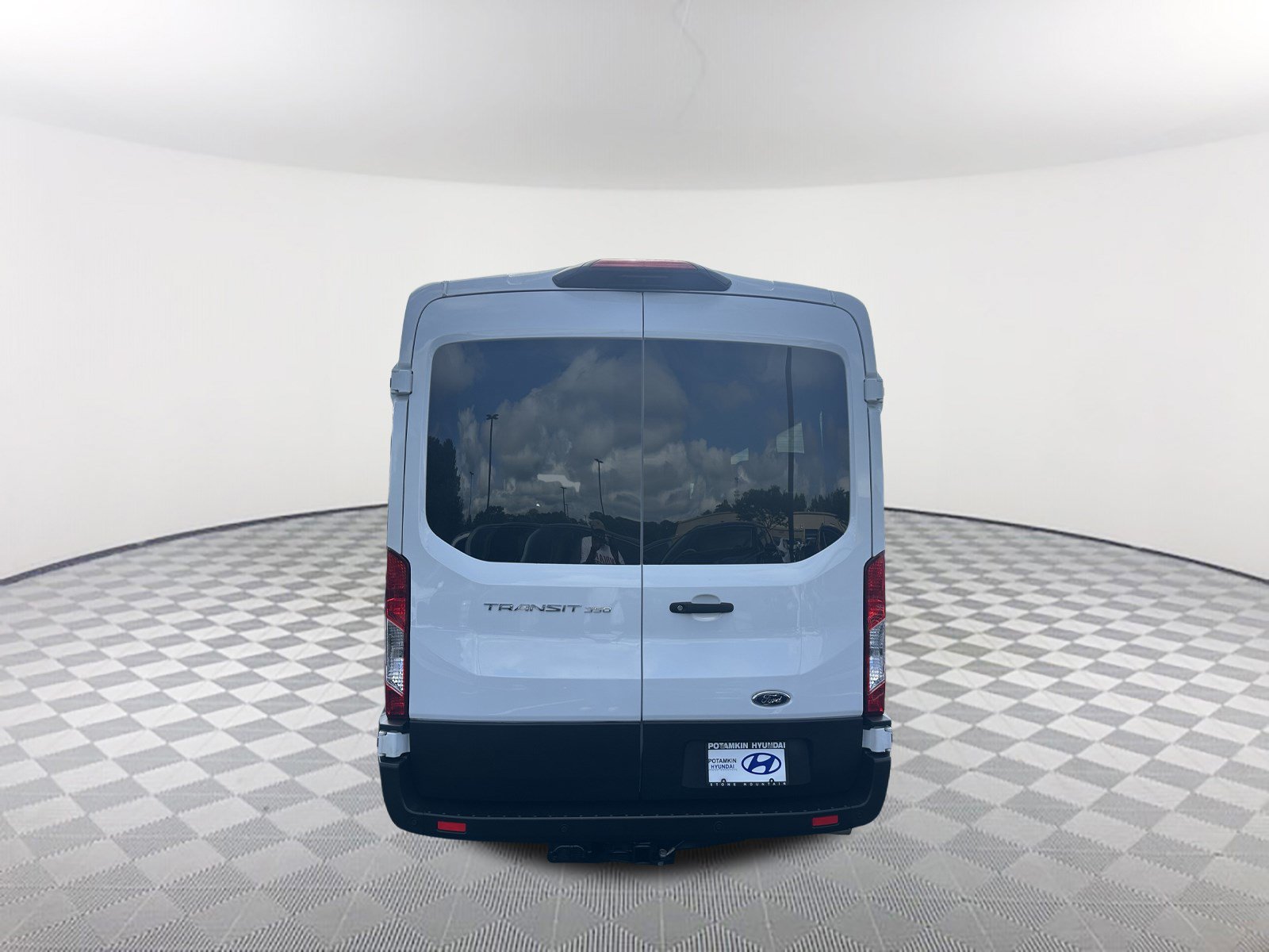 Used 2023 Ford Transit 350 XL RWD image 6